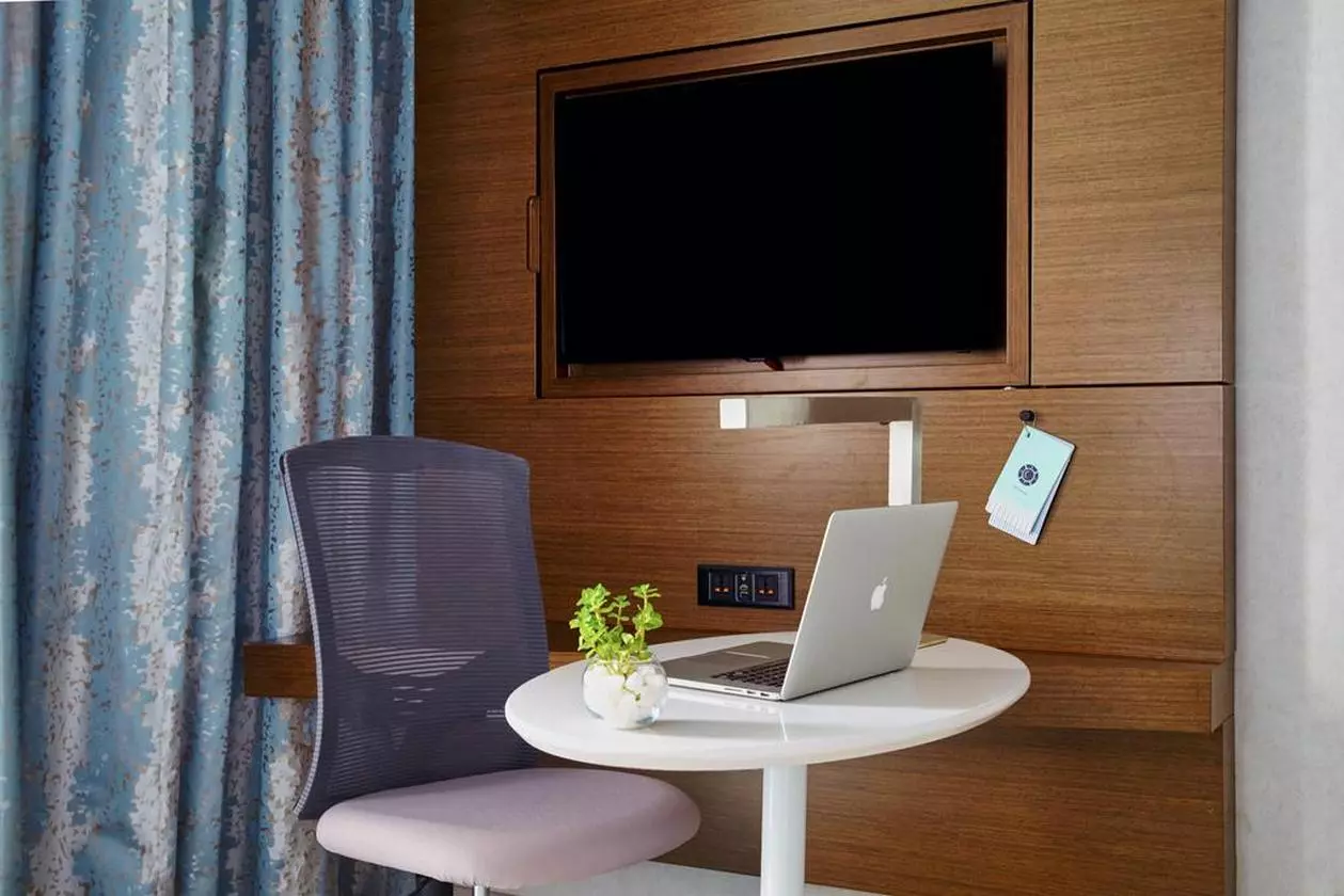 OZOCANDY_SHABAVIZ (3).jpg